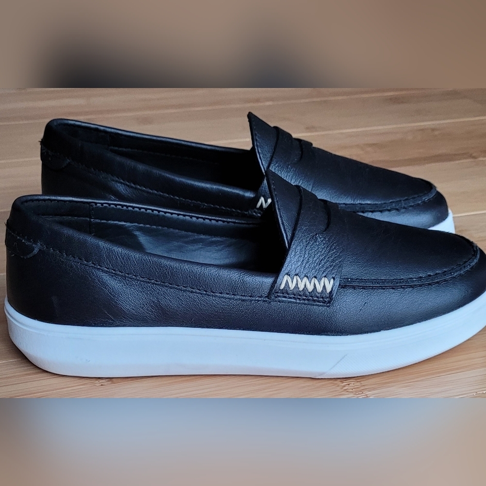 BOARDWALK PENNY LOAFER